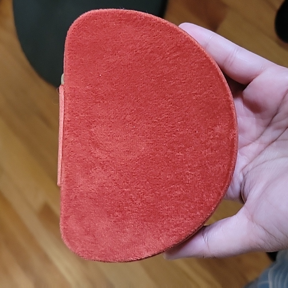 Travel jewelry case